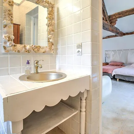 Charme Rustique, Colombier, Et Piscine